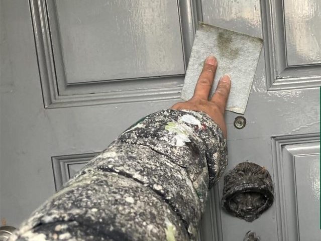 明石市の玄関ドアケレン